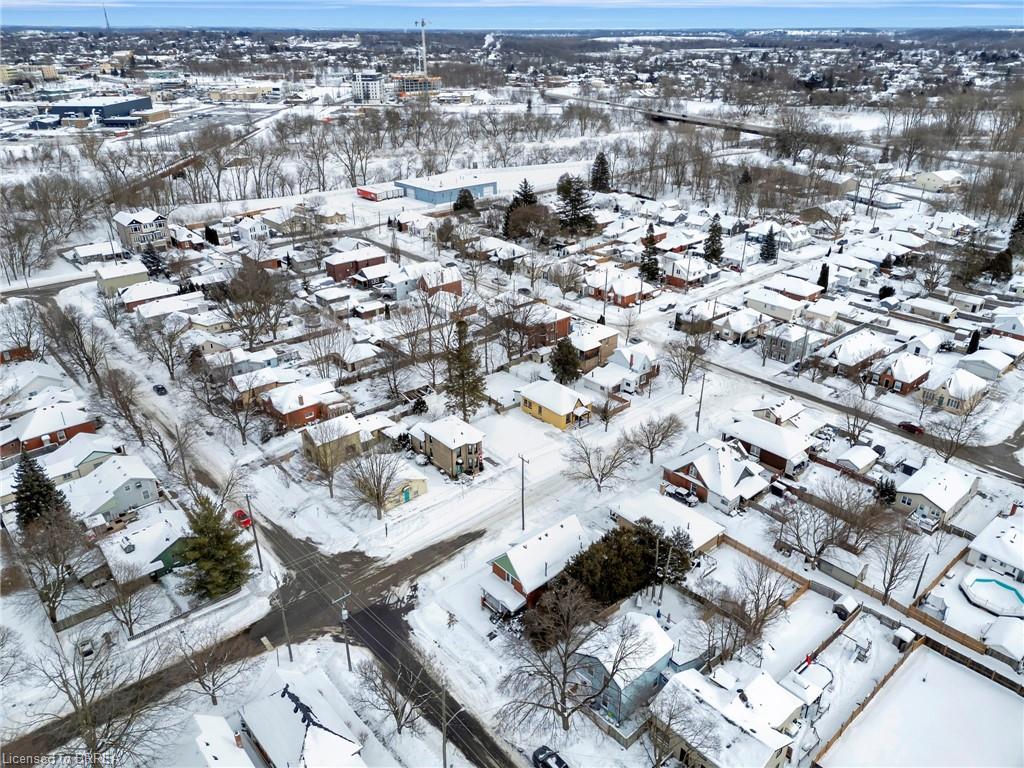 108 Oak Street Property Photo 8