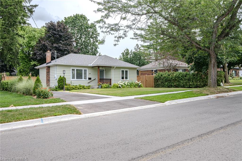 229 St George Street Property Photo