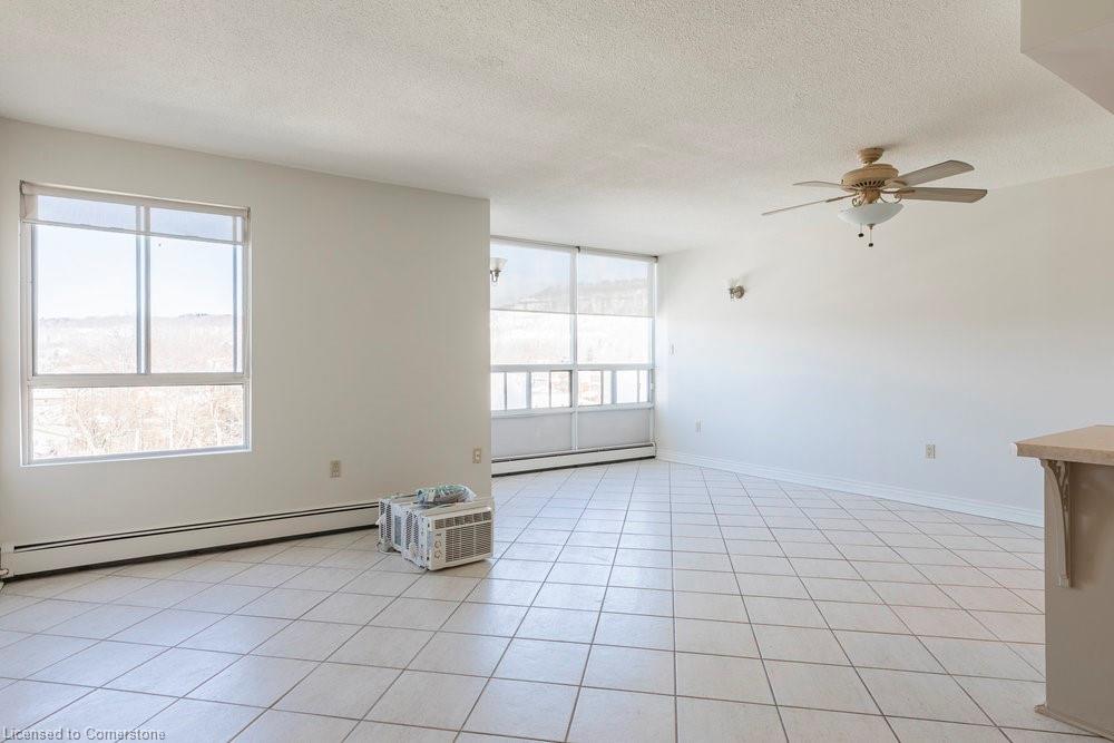 605-10 John Street Property Photo 11