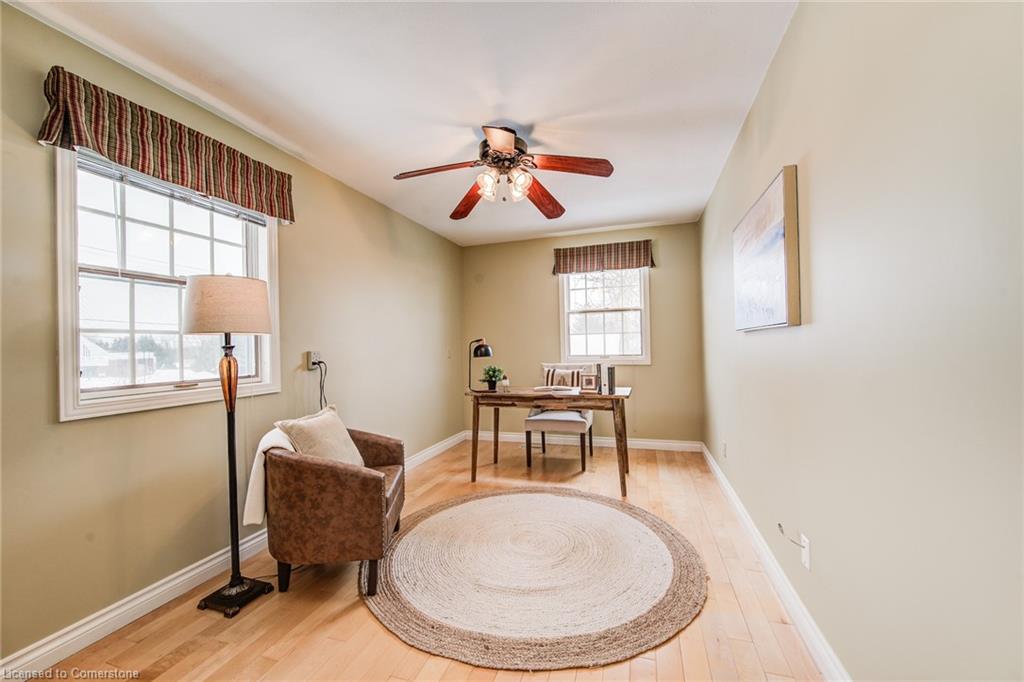 1090 Bleams Road Property Photo 23