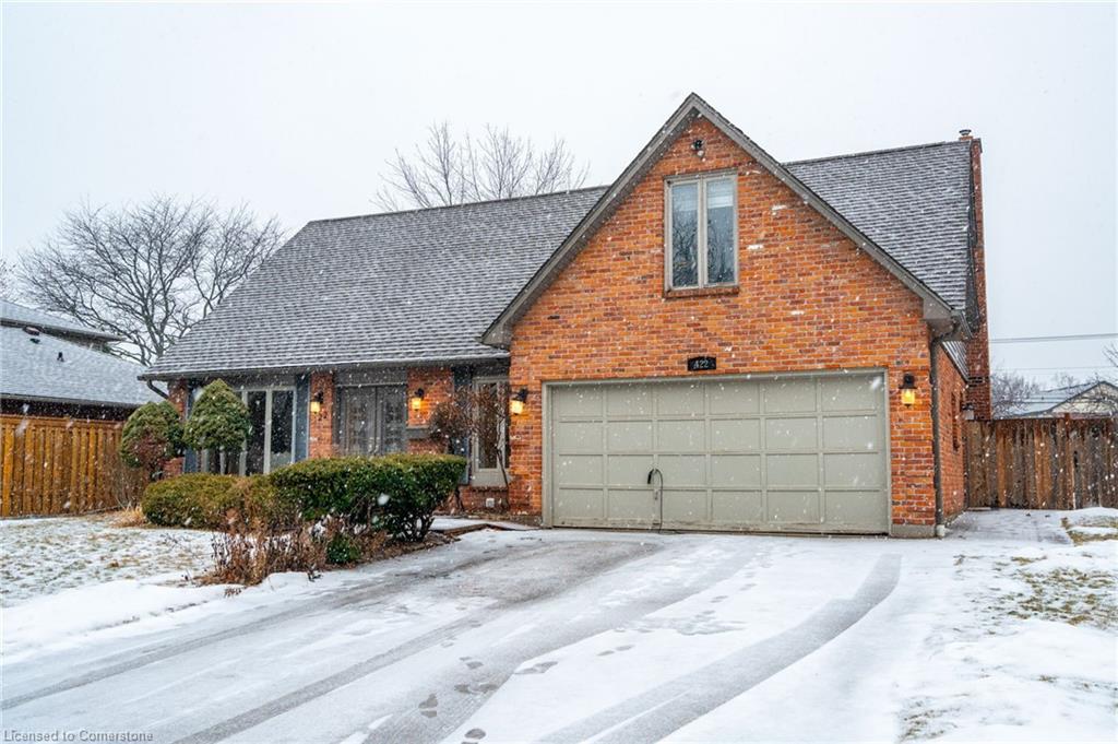 422 Mackay Court Property Photo