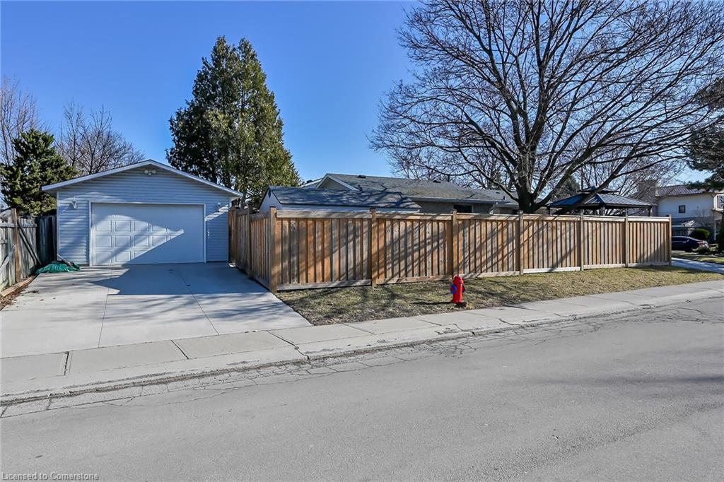 146 Fiona Crescent Property Photo 42