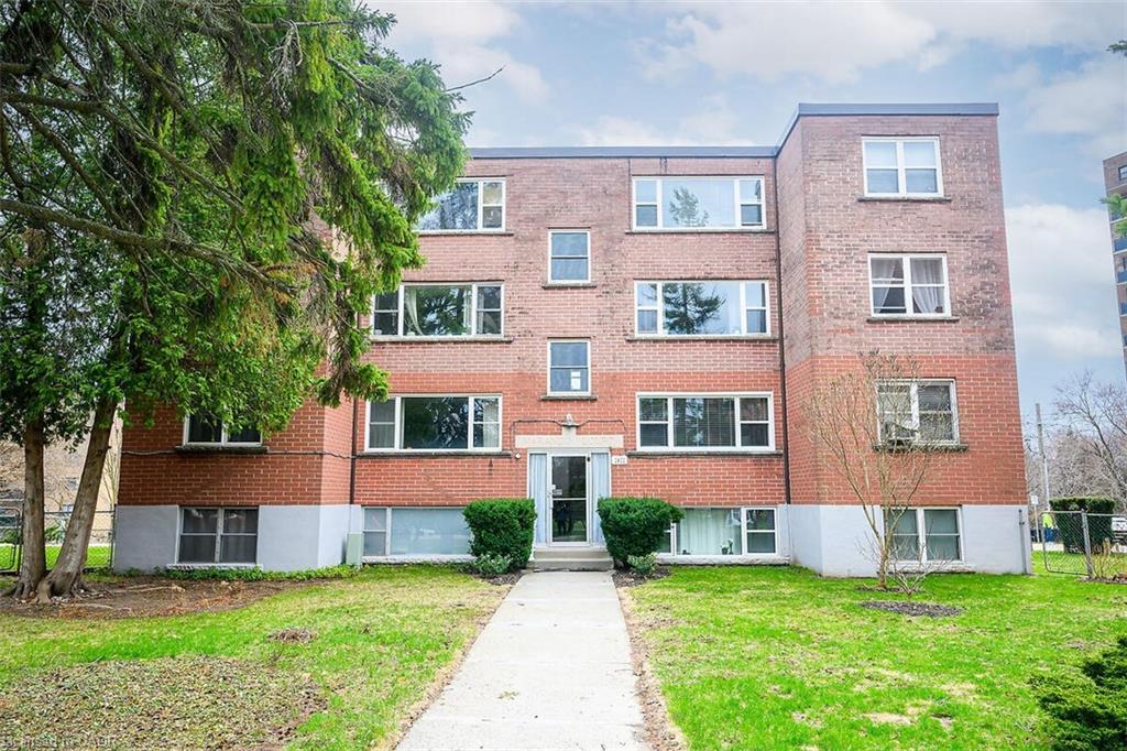 9-2422 New Street