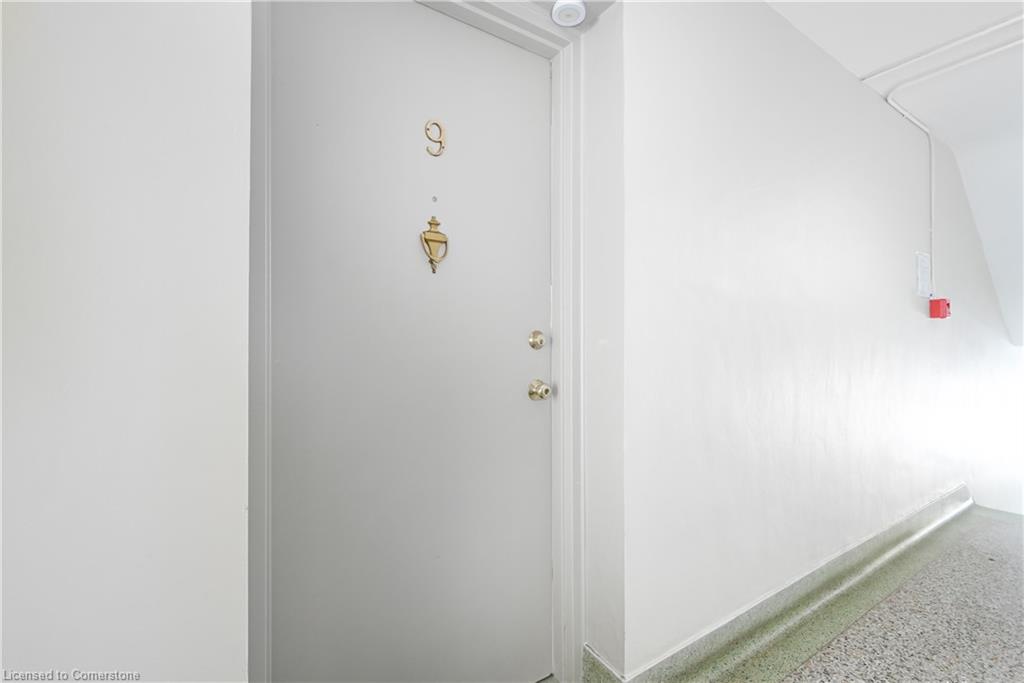 9-2422 New Street Property Photo 5