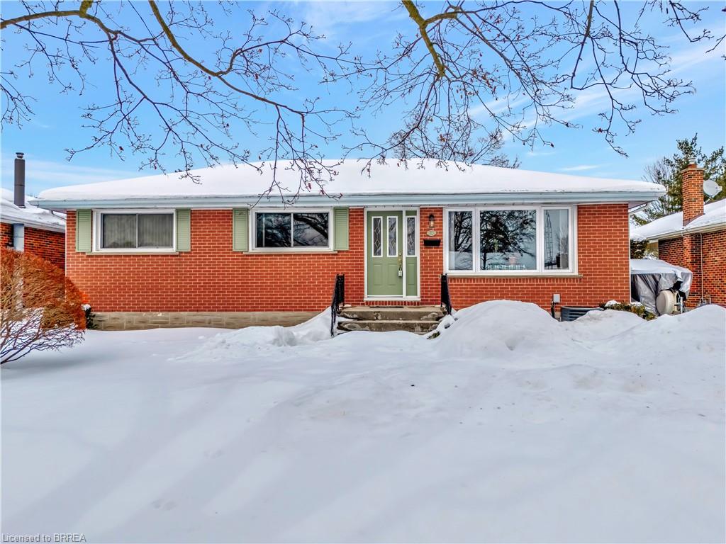 32 Wiltshire Drive Property Photo