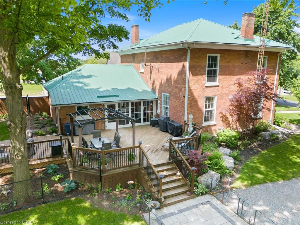 4 Murray Street W Property Photo 41