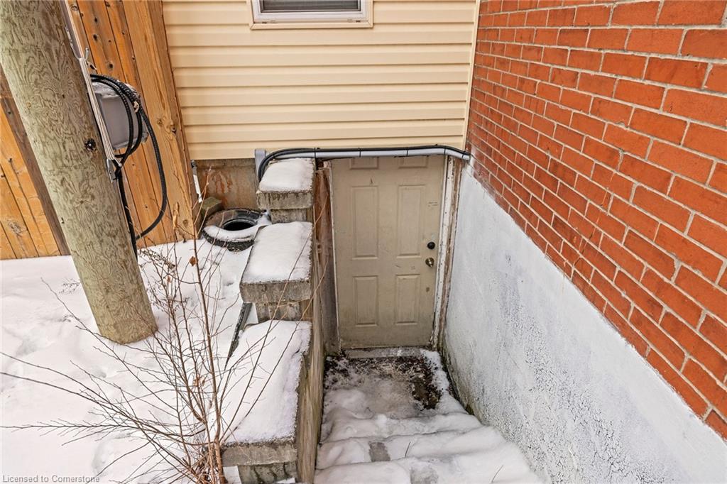 4731 Third Avenue Property Photo 5
