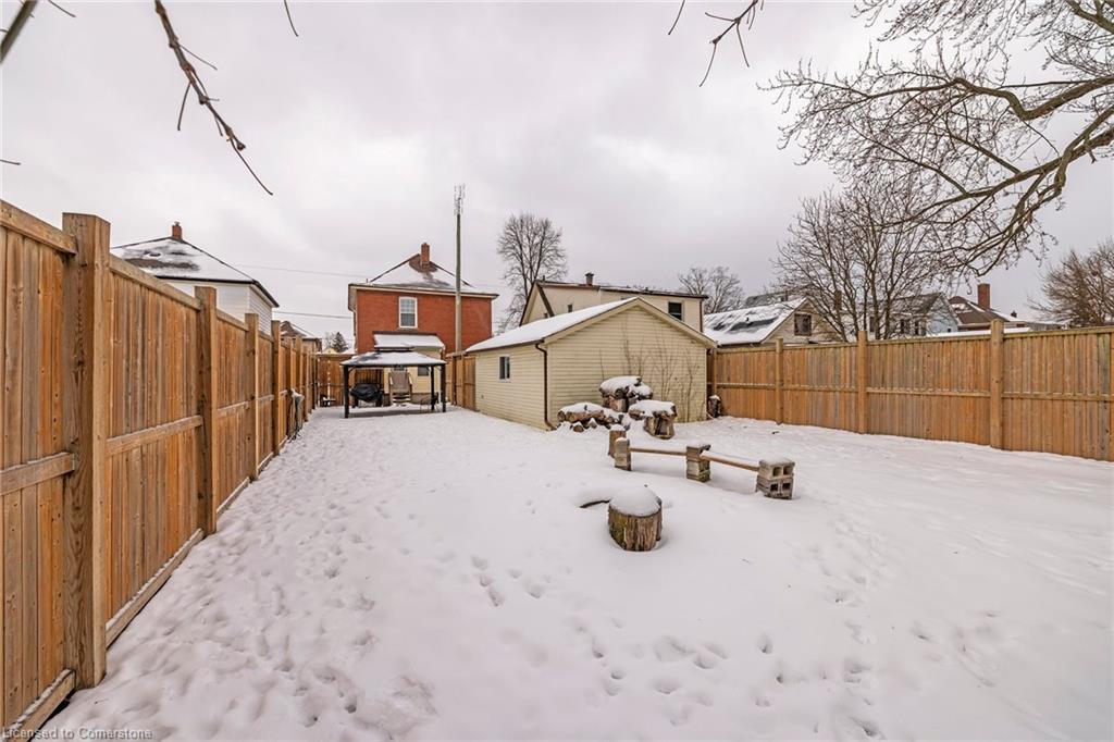 4731 Third Avenue Property Photo 6
