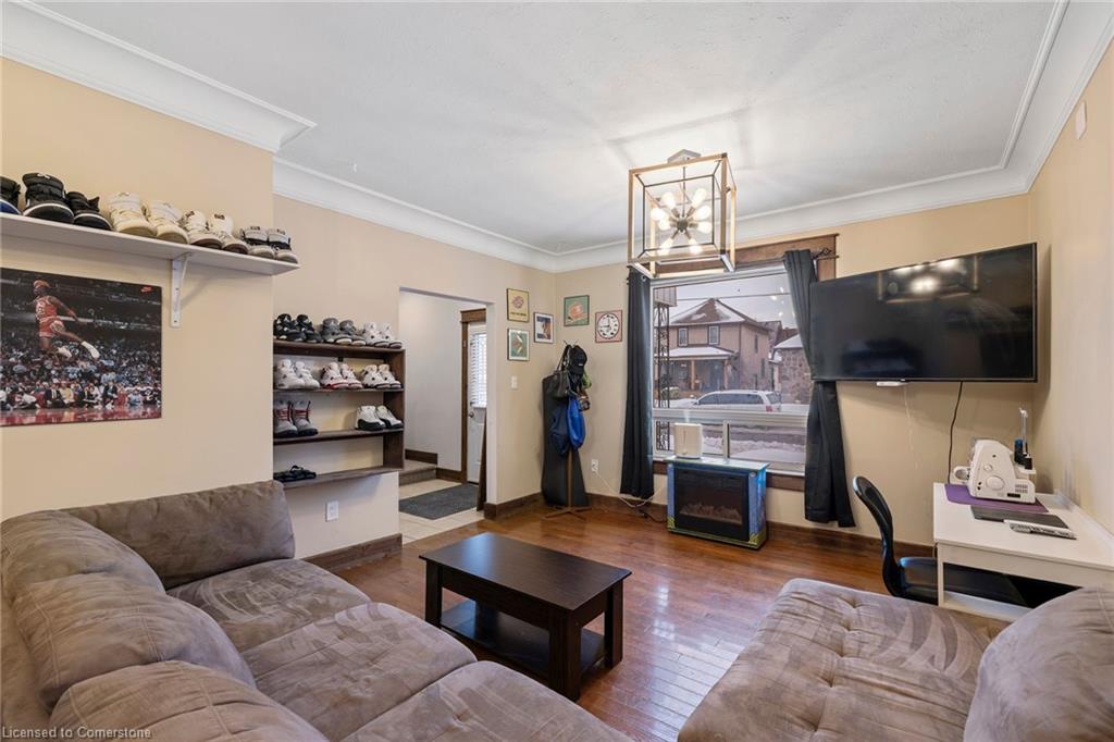 4731 Third Avenue Property Photo 17