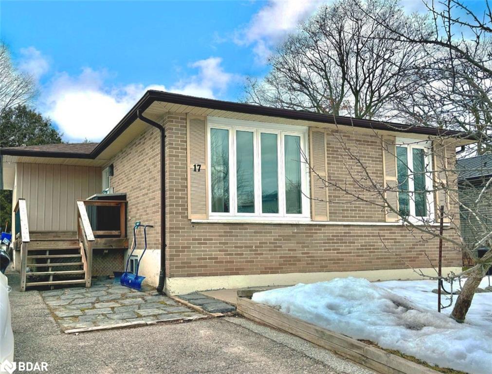 17 Daphne Crescent Property Photo