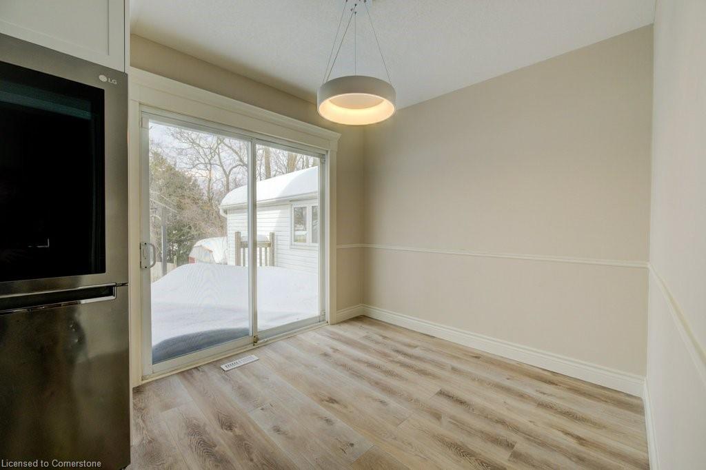 144 Mooregate Crescent Property Photo 12