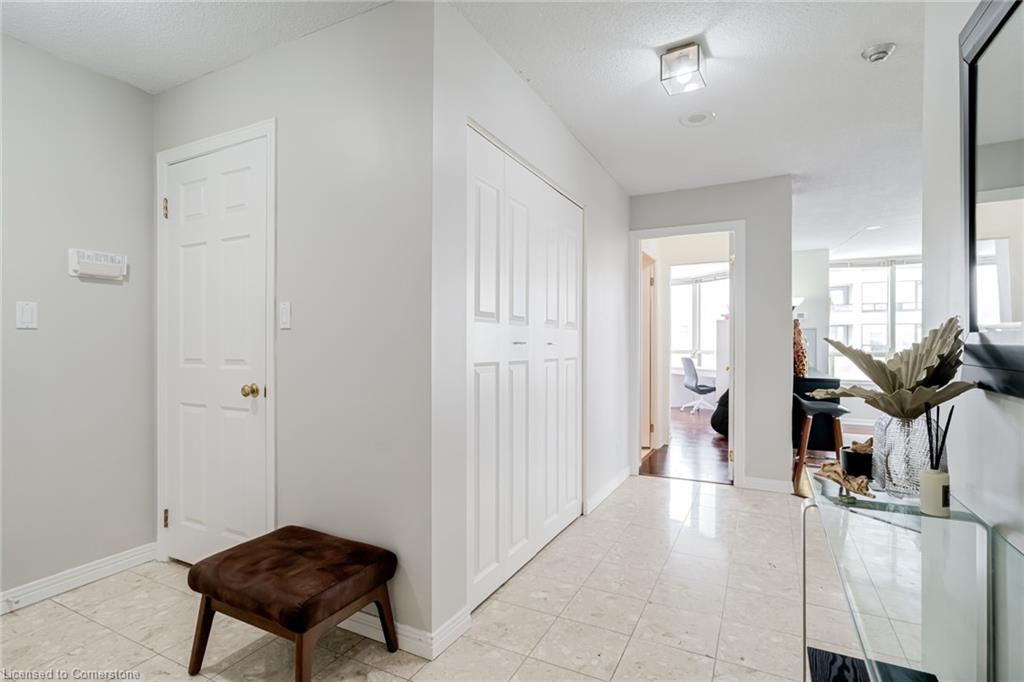 803-1 Aberfoyle Crescent Property Photo 5