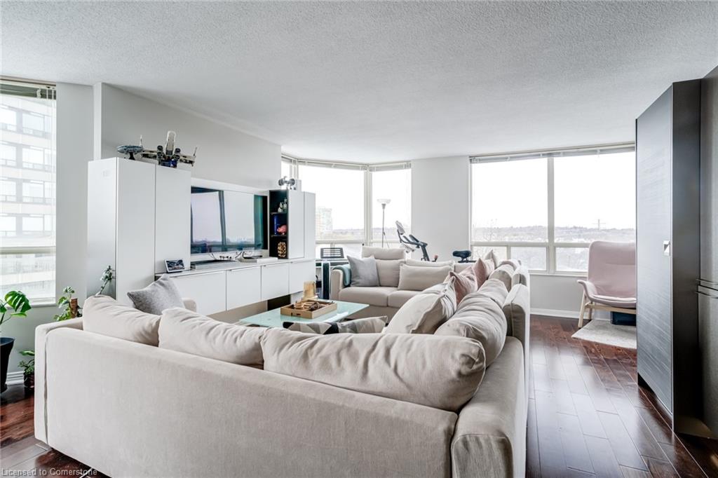 803-1 Aberfoyle Crescent Property Photo 11