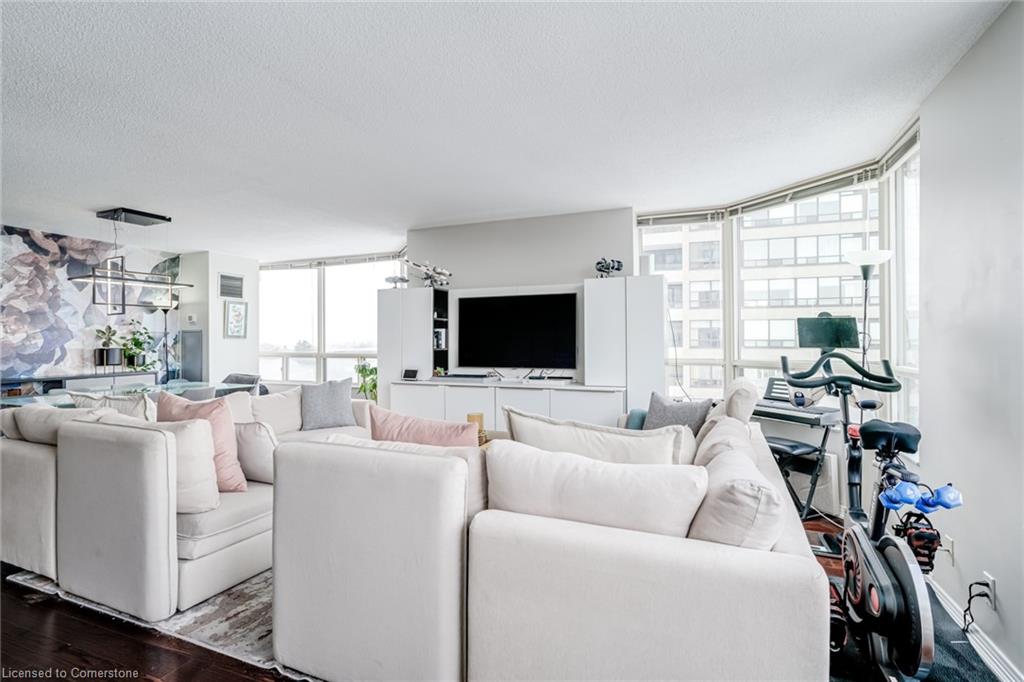 803-1 Aberfoyle Crescent Property Photo 14