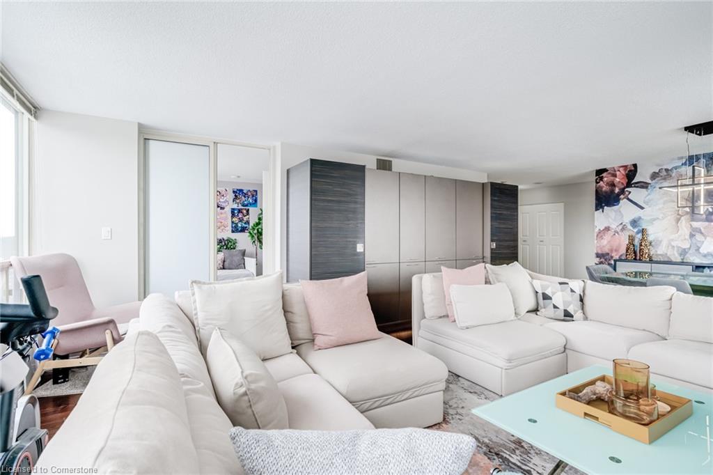 803-1 Aberfoyle Crescent Property Photo 15