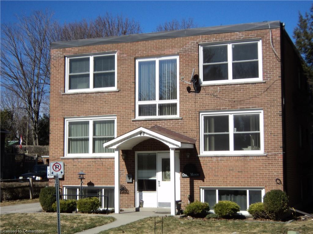44 Memorial Avenue Property Photo 6