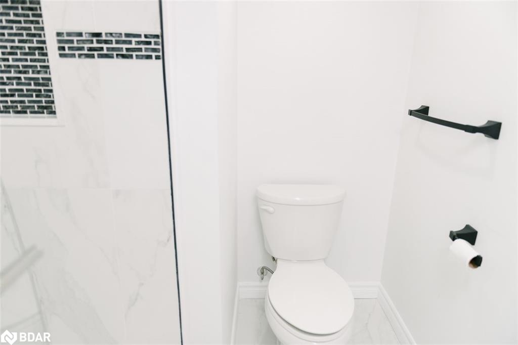 673 Knox Avenue Property Photo 28