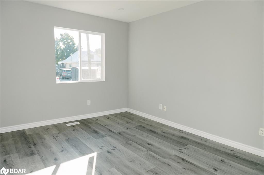 673 Knox Avenue Property Photo 6