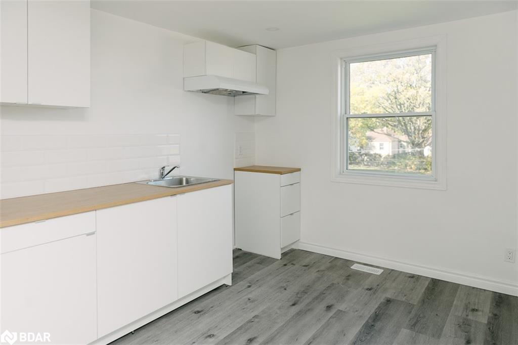 673 Knox Avenue Property Photo 16