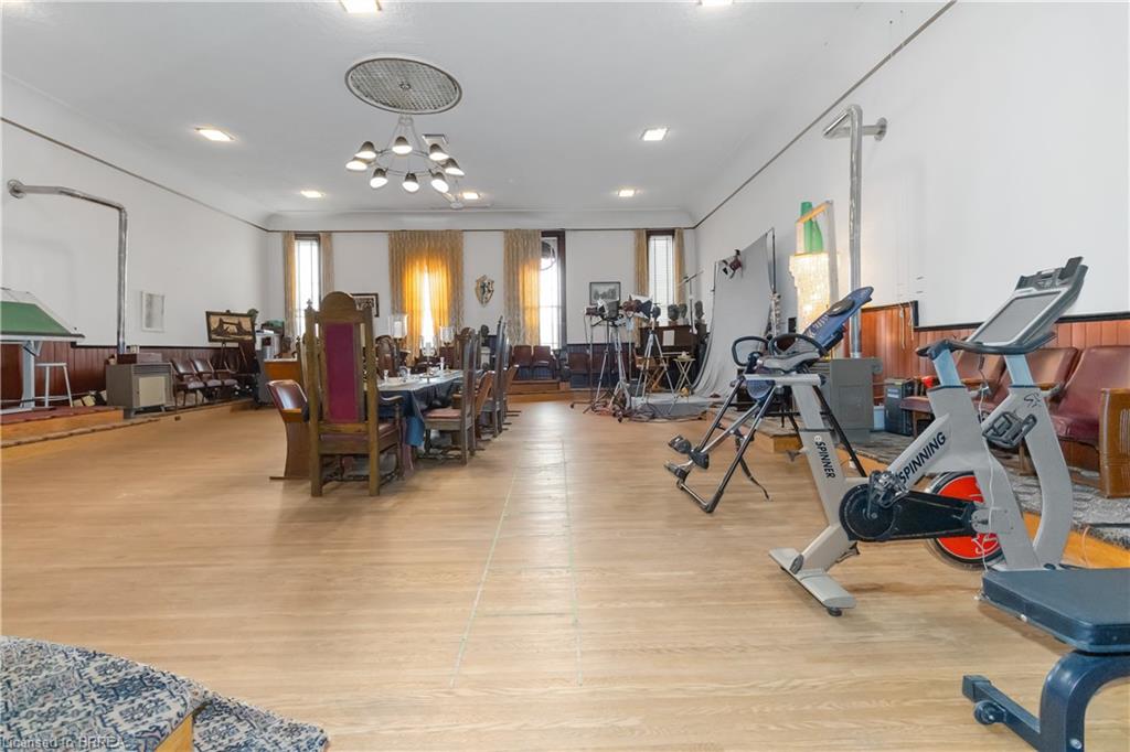 18 Robinson Street Property Photo 7