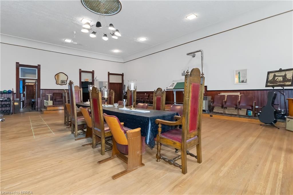 18 Robinson Street Property Photo 10