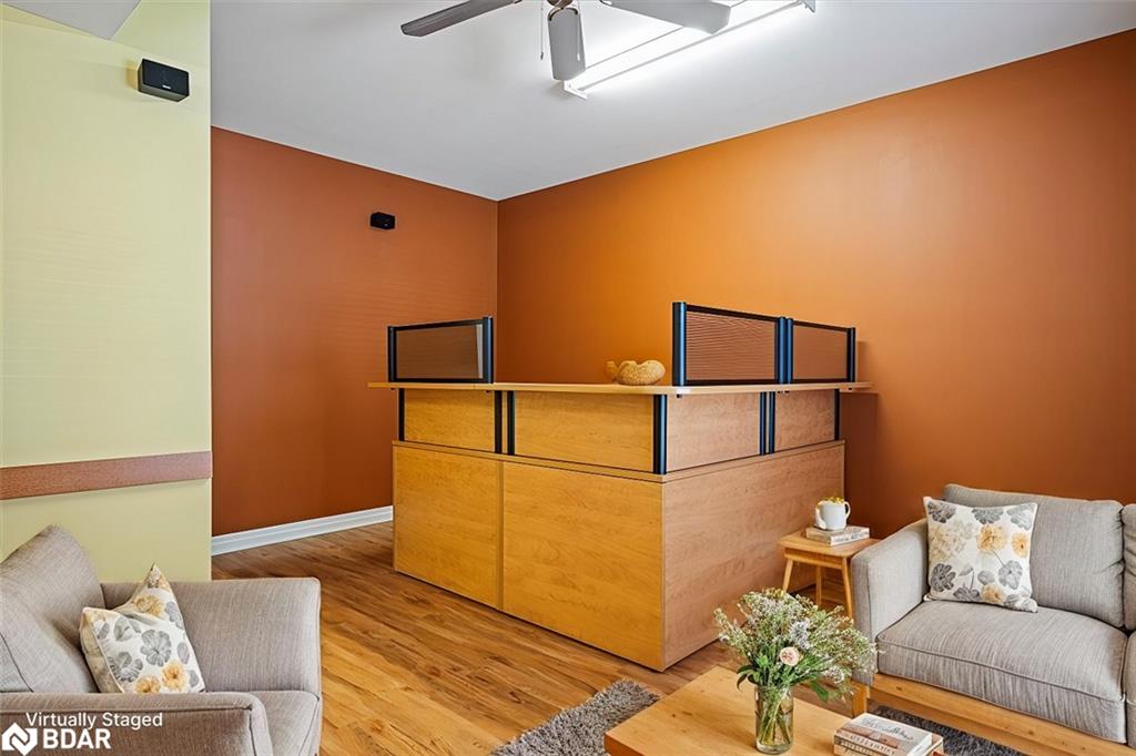153 Colborne Street W Property Photo 7