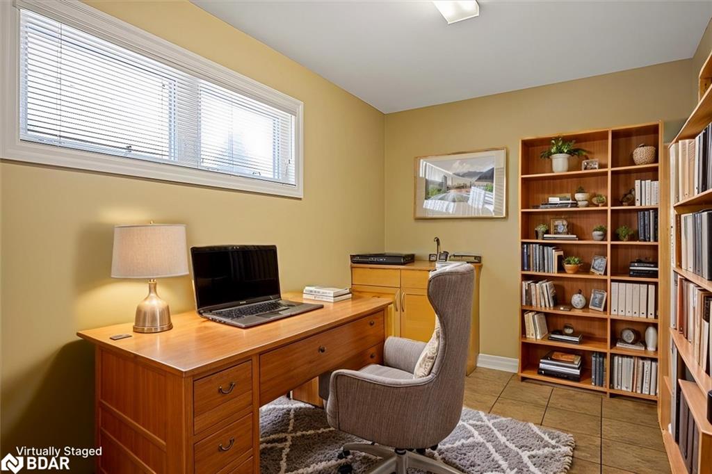 153 Colborne Street W Property Photo 15