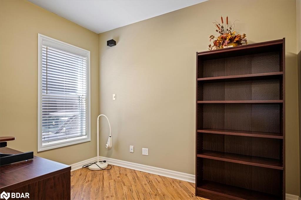 153 Colborne Street W Property Photo 16