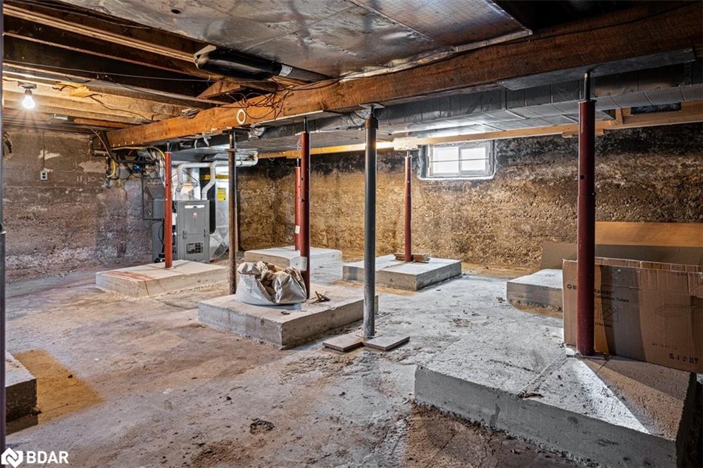 153 Colborne Street W Property Photo 29