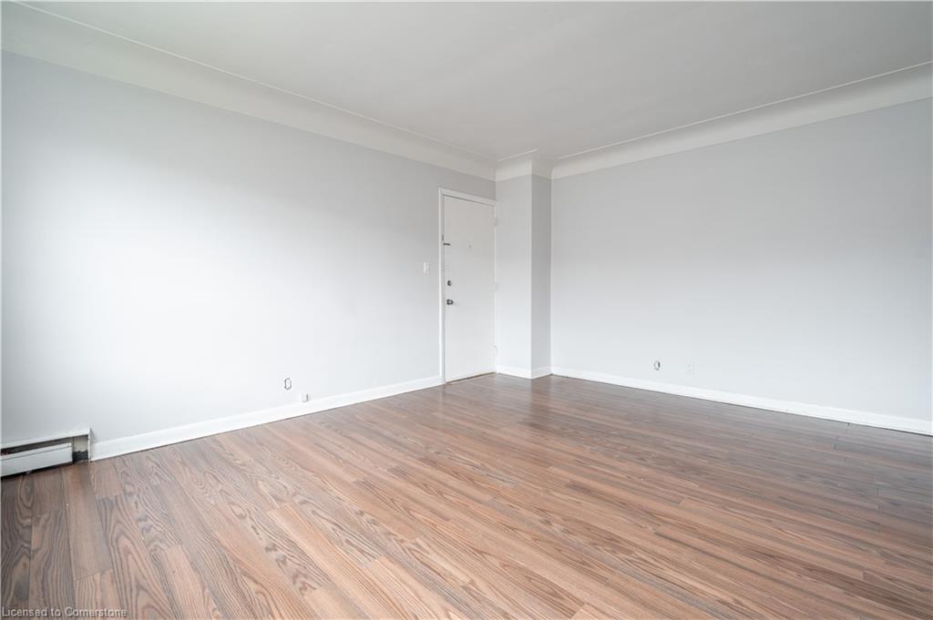7-165 Park Row S Property Photo 4