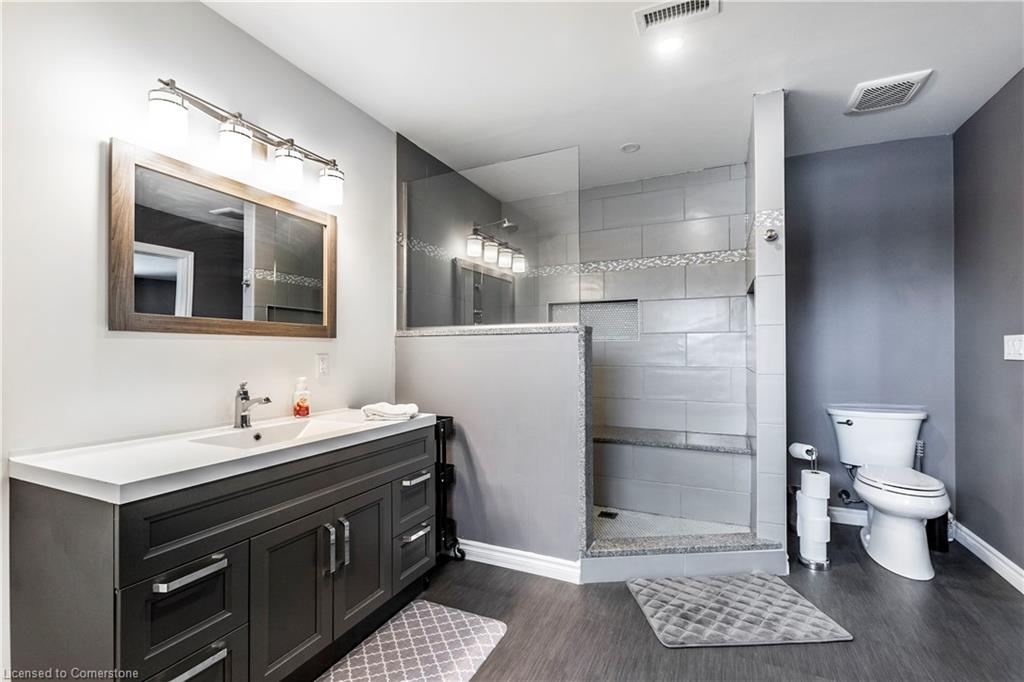 75 Sekura Crescent Property Photo 13
