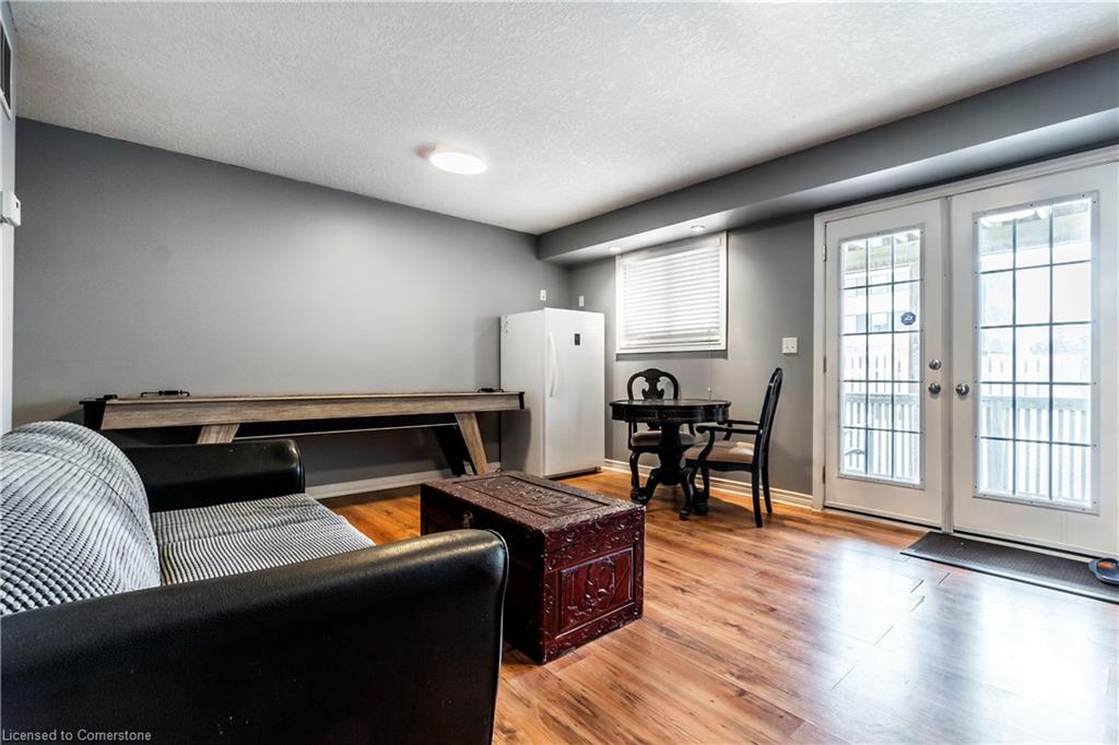 75 Sekura Crescent Property Photo 24