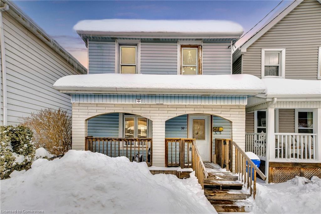 32 Picton Street W Property Photo