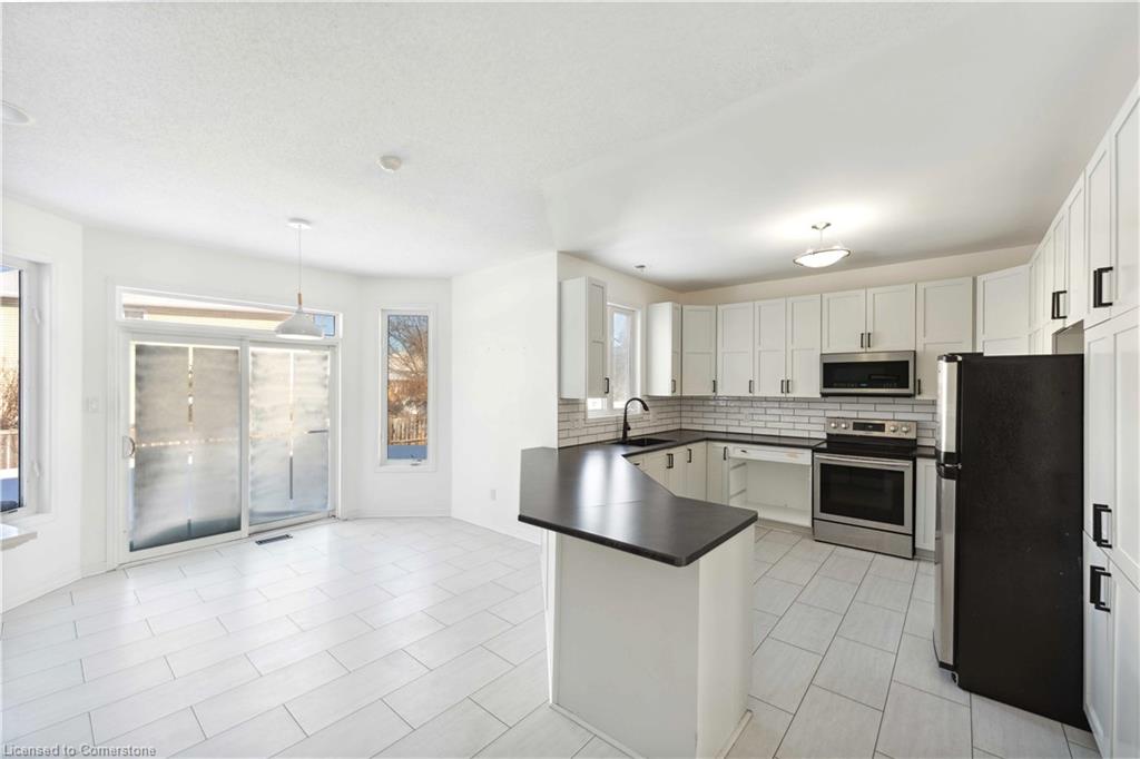 59 Baywood Drive Property Photo 3