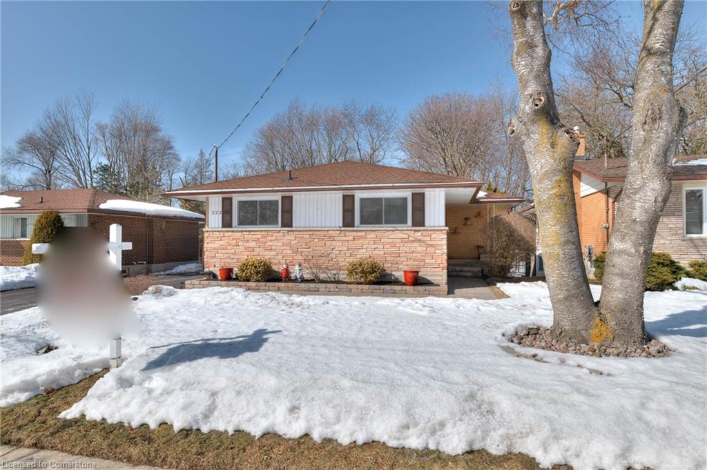 222 Ross Avenue Property Photo 2