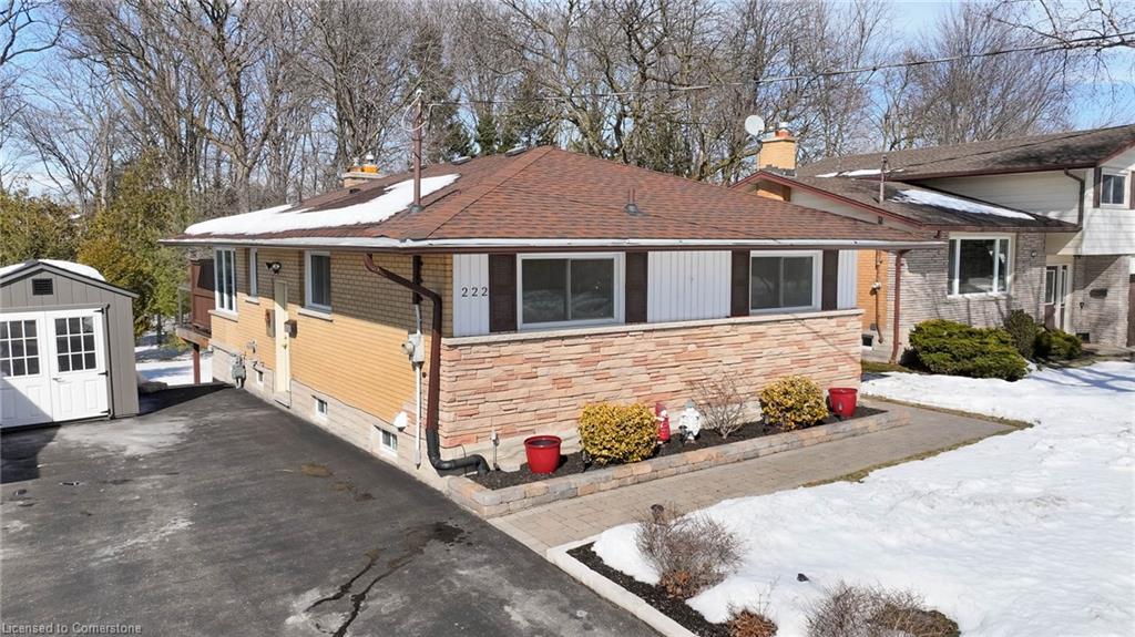 222 Ross Avenue Property Photo 5