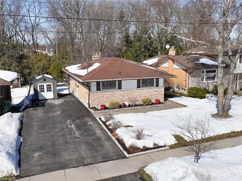 222 Ross Avenue Property Photo 6