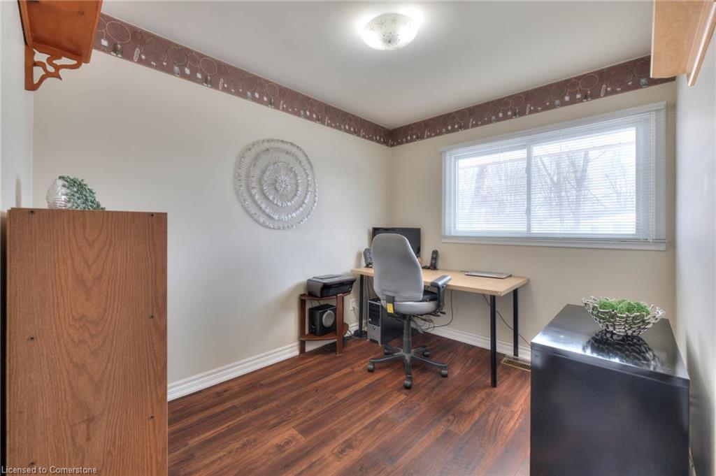 222 Ross Avenue Property Photo 18