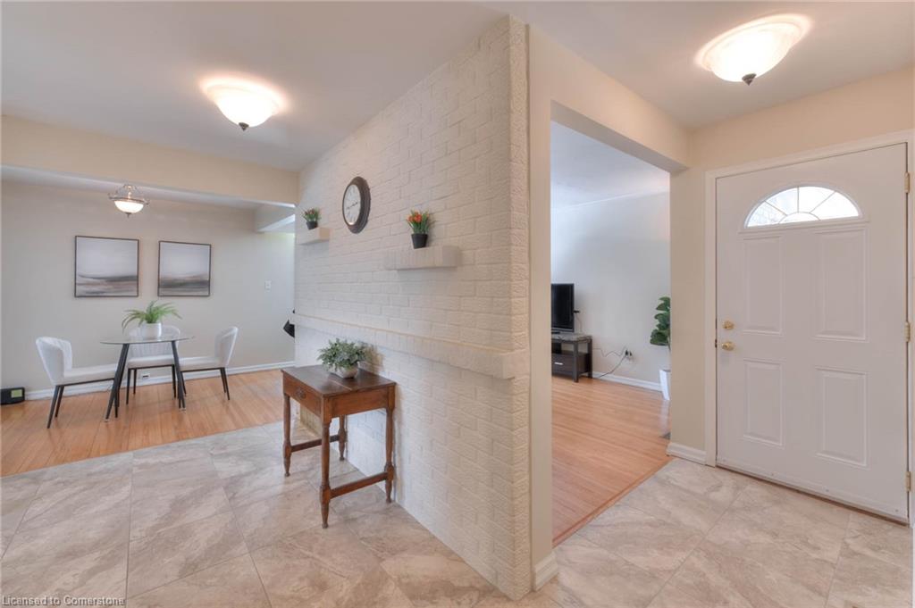 222 Ross Avenue Property Photo 29