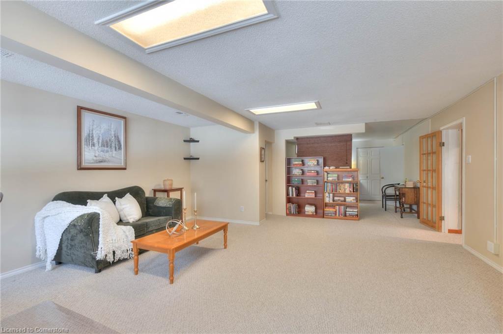222 Ross Avenue Property Photo 39