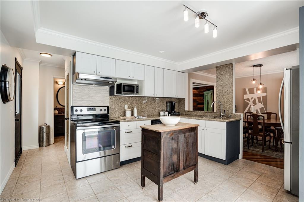 24 Drakes Drive Property Photo 12