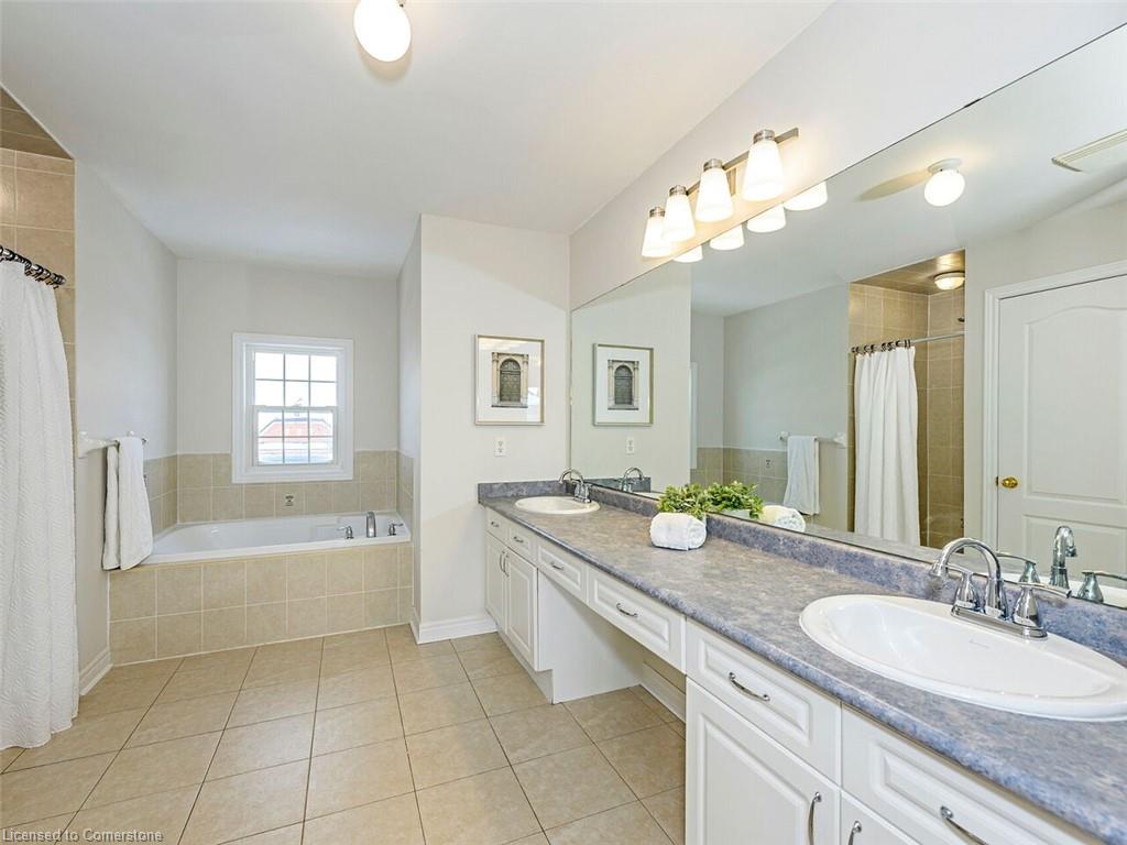 5450 Tenth Line Rd Property Photo 38