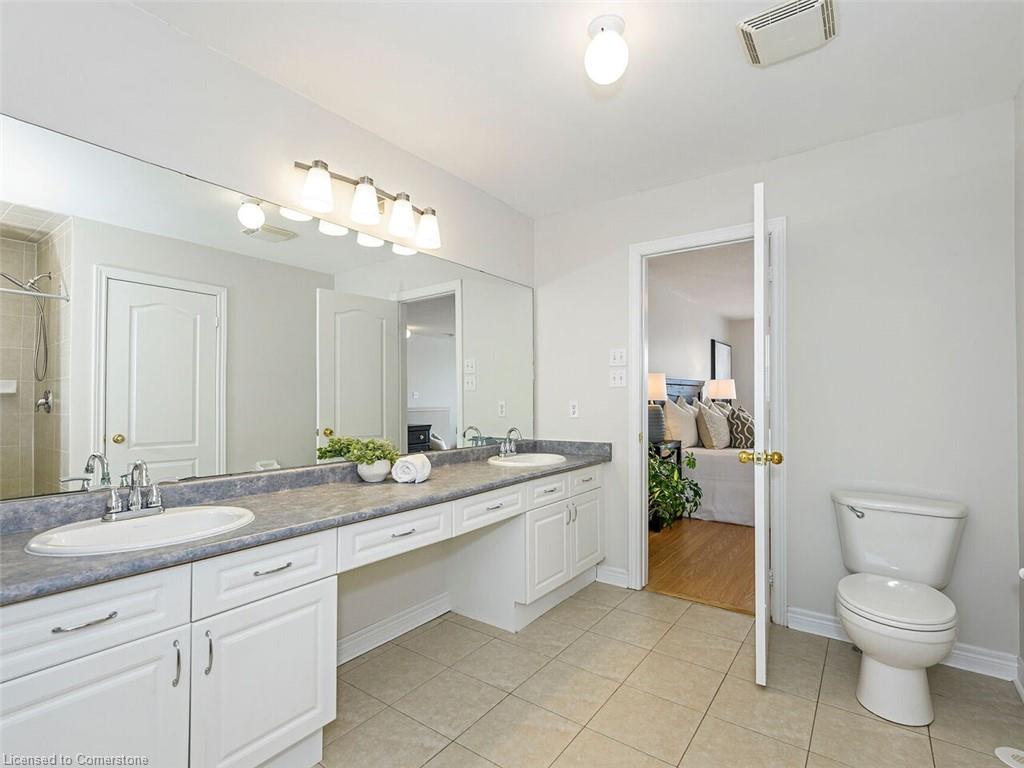 5450 Tenth Line Rd Property Photo 39