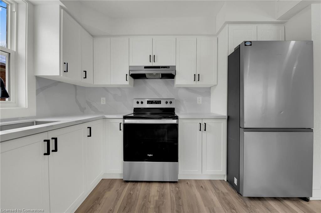 178 East 34th Street Property Photo 7