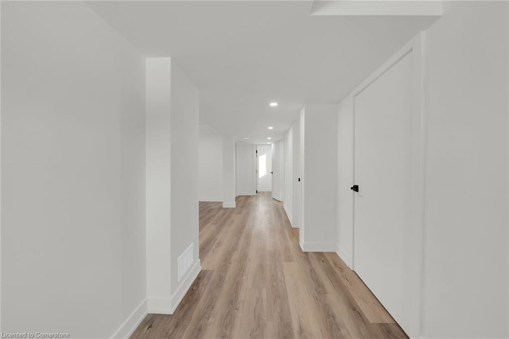 178 East 34th Street Property Photo 25