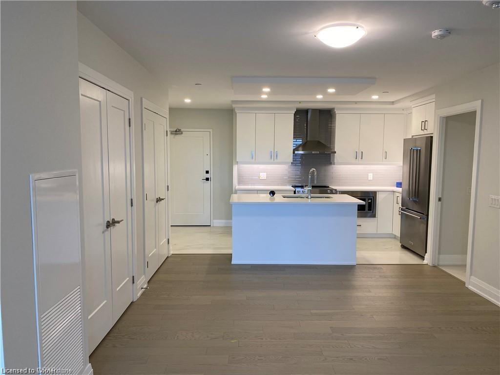 710-71 Wyndham Street S Property Photo 7