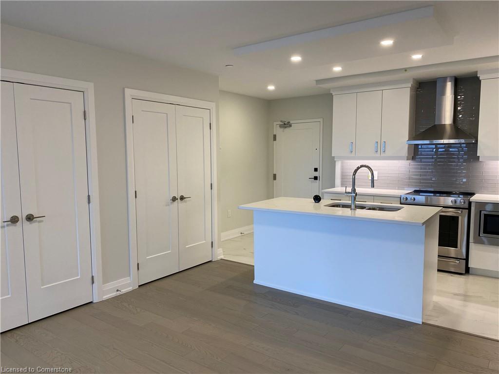 710-71 Wyndham Street S Property Photo 12