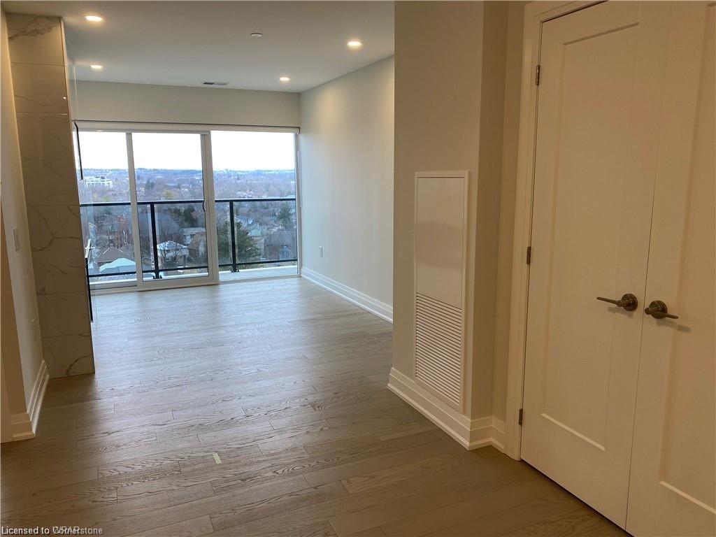 710-71 Wyndham Street S Property Photo 15