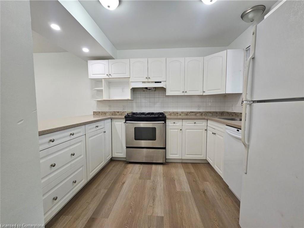 220 Geneva Street Property Photo 10