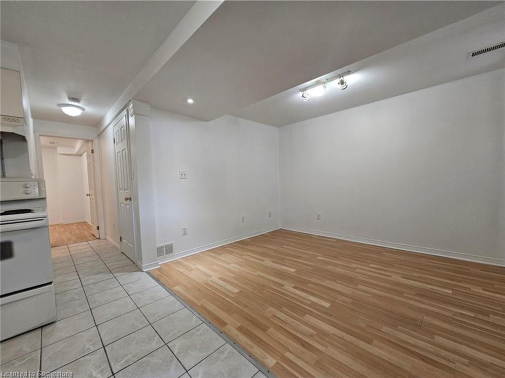 220 Geneva Street Property Photo 25